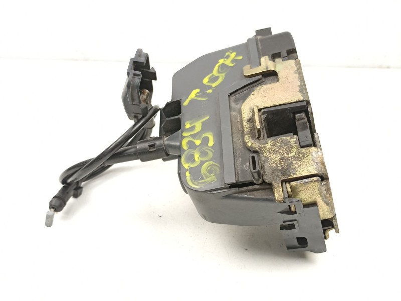 Recambio de cerradura puerta trasera derecha para renault megane 1.9 dci referencia OEM IAM 8200028429  