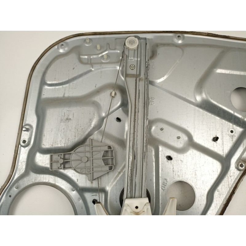 Recambio de elevalunas trasero izquierdo para hyundai santa fé ii (cm) 2.2 crdi 4x4 referencia OEM IAM 834702B020  