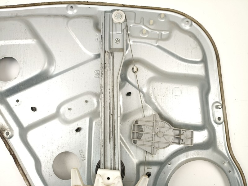 Recambio de elevalunas trasero derecho para hyundai santa fé ii (cm) 2.2 crdi 4x4 referencia OEM IAM 834802B020  