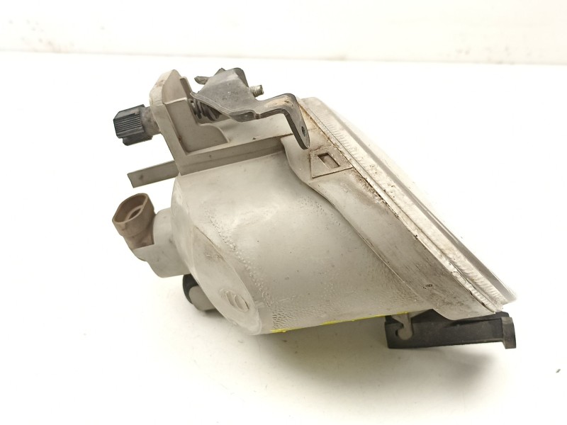 Recambio de antiniebla derecho para hyundai santa fé ii (cm) 2.2 crdi 4x4 referencia OEM IAM 922022B000  