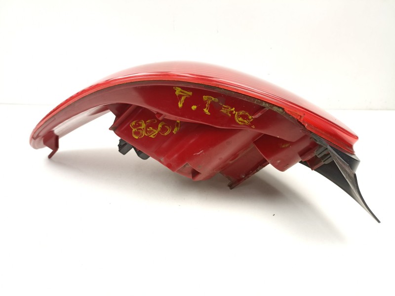 Recambio de piloto trasero izquierdo para peugeot 206 hatchback (2a/c) 1.4 16v referencia OEM IAM 6350P1  