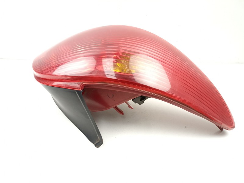 Recambio de piloto trasero izquierdo para peugeot 206 hatchback (2a/c) 1.4 16v referencia OEM IAM 6350P1  