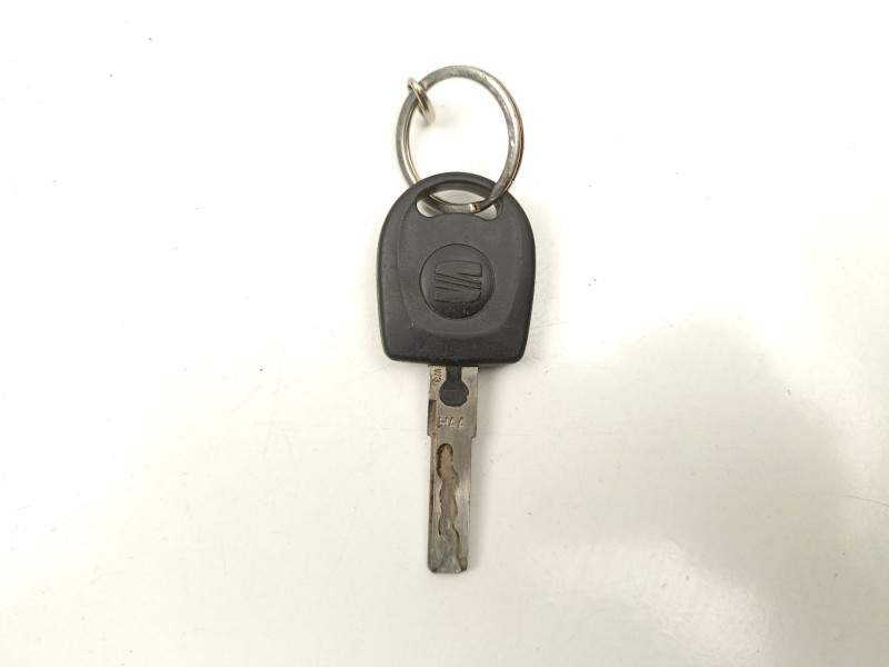 Recambio de conmutador de arranque para seat toledo ii (1m2) 1.9 tdi referencia OEM IAM 4B0905851C  