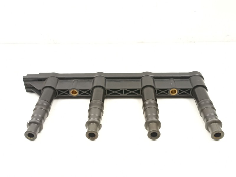 Recambio de bobina para peugeot 206 hatchback (2a/c) 1.4 16v referencia OEM IAM 9651710680 1104091 