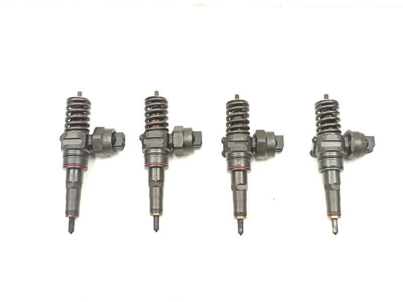 Recambio de inyectores juego para audi a4 b5 (8d2) 1.9 tdi referencia OEM IAM 038130073F 0414720007 