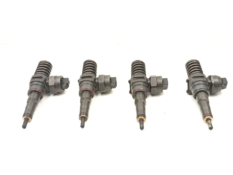 Recambio de inyectores juego para audi a4 b5 (8d2) 1.9 tdi referencia OEM IAM 038130073F 0414720007 