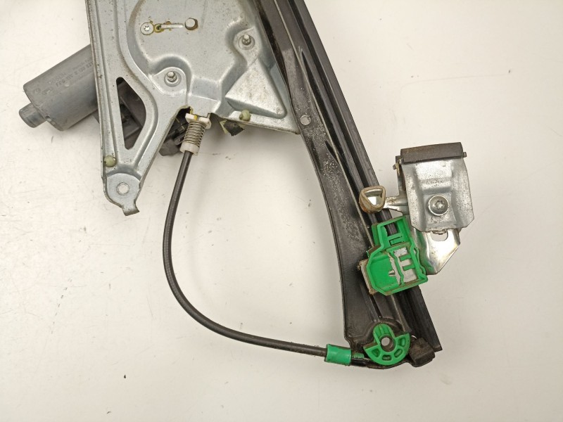 Recambio de elevalunas delantero derecho para audi a4 b5 (8d2) 1.9 tdi referencia OEM IAM 8D0837398D  