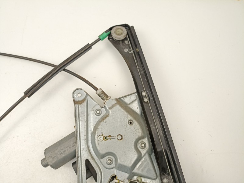 Recambio de elevalunas delantero derecho para audi a4 b5 (8d2) 1.9 tdi referencia OEM IAM 8D0837398D  