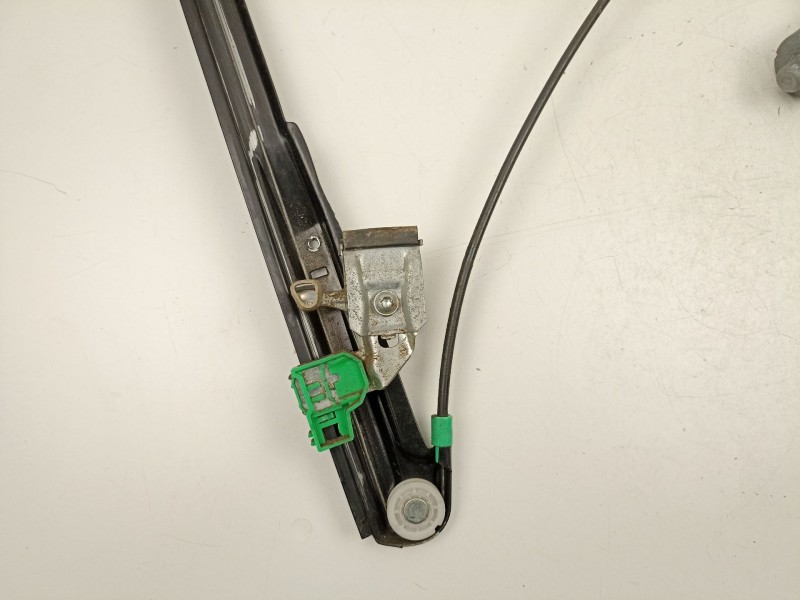 Recambio de elevalunas delantero derecho para audi a4 b5 (8d2) 1.9 tdi referencia OEM IAM 8D0837398D  