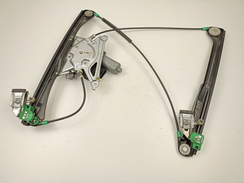 Recambio de elevalunas delantero izquierdo para audi a4 b5 (8d2) 1.9 tdi referencia OEM IAM 8D0837397D  