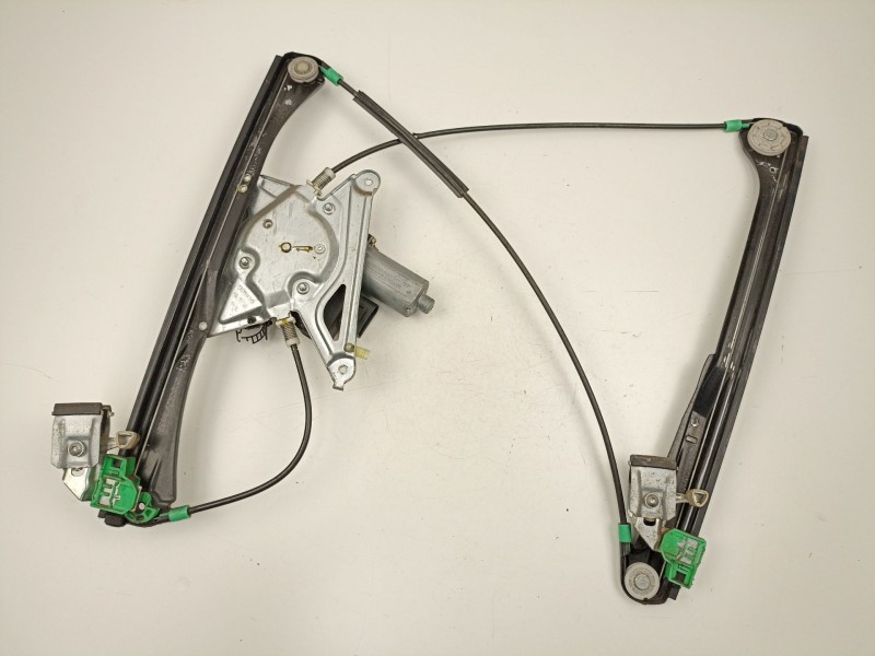 Recambio de elevalunas delantero izquierdo para audi a4 b5 (8d2) 1.9 tdi referencia OEM IAM 8D0837397D  