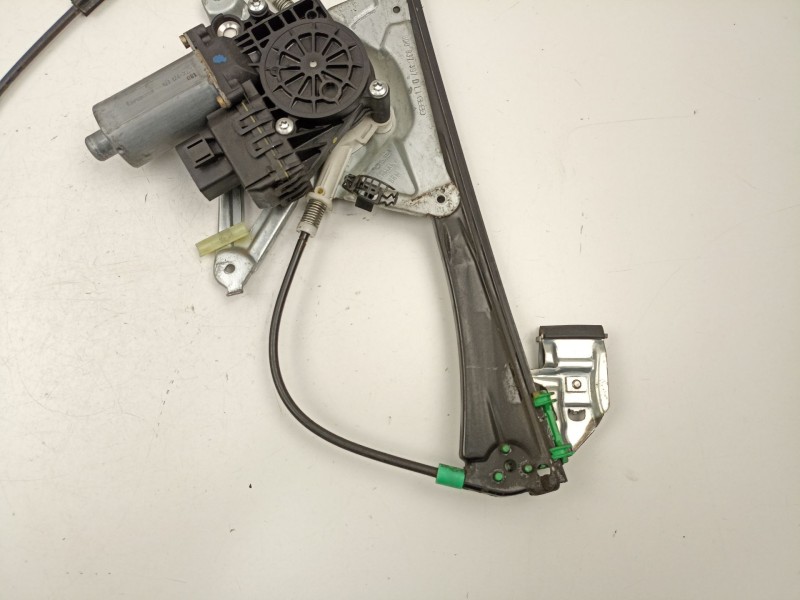 Recambio de elevalunas delantero izquierdo para audi a4 b5 (8d2) 1.9 tdi referencia OEM IAM 8D0837397D  