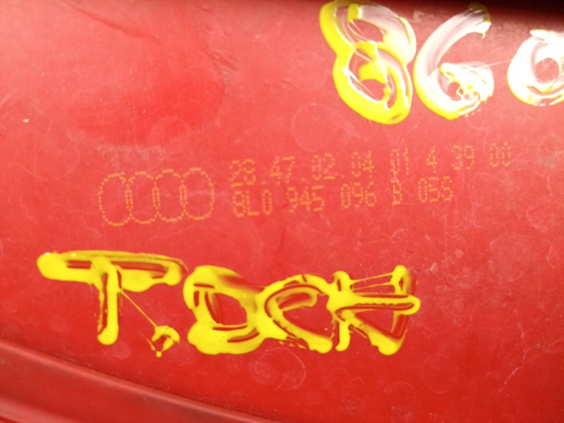 Recambio de piloto trasero derecho para audi a3 (8l1) 1.9 tdi referencia OEM IAM 8L0945096B  