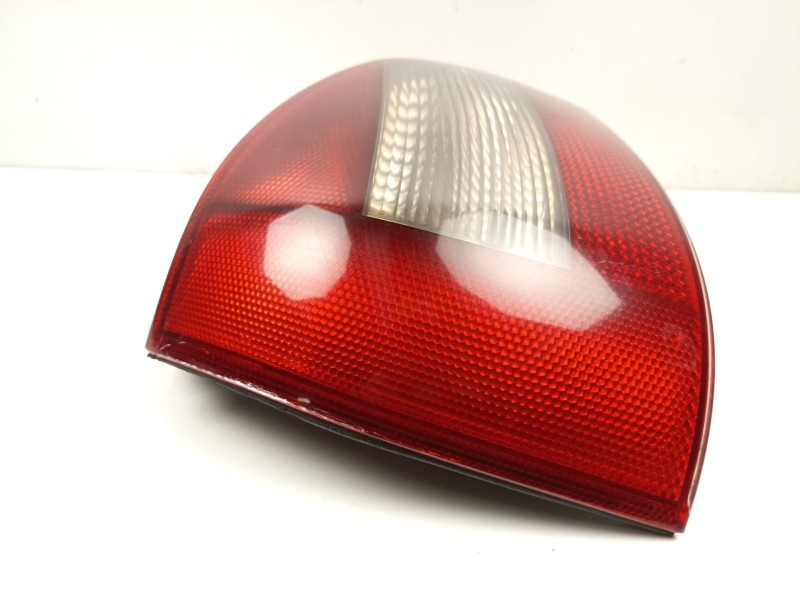 Recambio de piloto trasero izquierdo para audi a3 (8l1) 1.9 tdi referencia OEM IAM 8L0945095B  