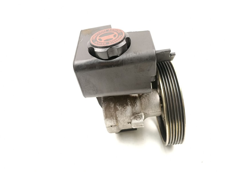 Recambio de bomba direccion para peugeot 206 hatchback (2a/c) 1.4 16v referencia OEM IAM 9636868880  