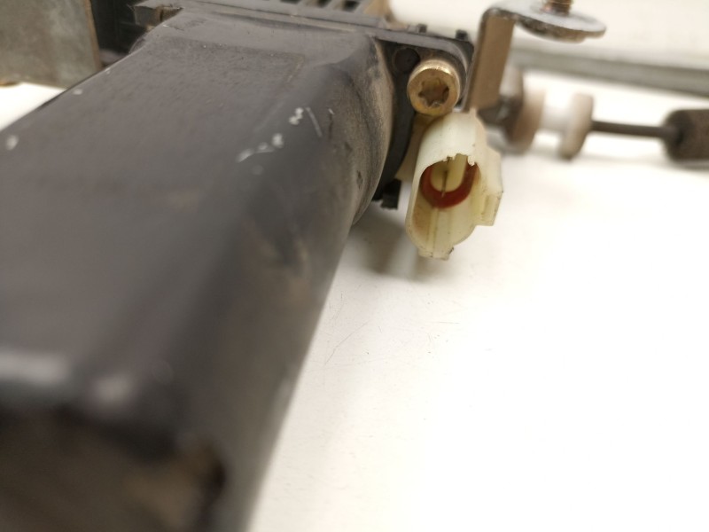 Recambio de elevalunas trasero izquierdo para hyundai accent 1.3 g referencia OEM IAM 8340325010  