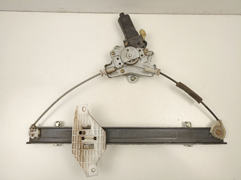 Recambio de elevalunas delantero izquierdo para hyundai accent 1.3 g referencia OEM IAM 8240325010  