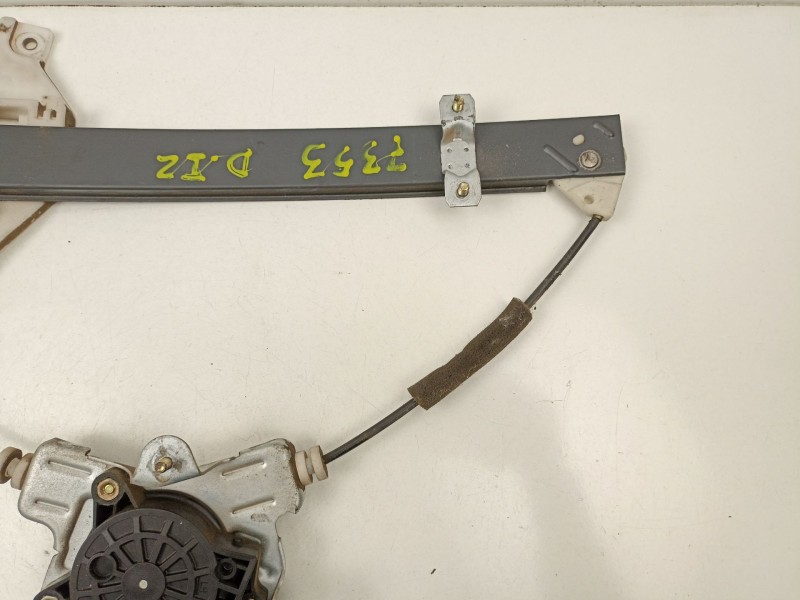 Recambio de elevalunas delantero izquierdo para hyundai accent 1.3 g referencia OEM IAM 8240325010  