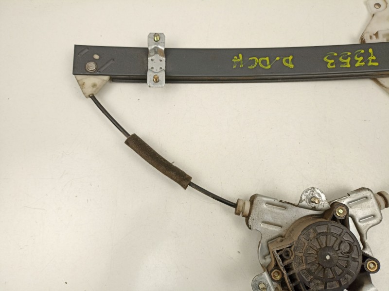 Recambio de elevalunas delantero derecho para hyundai accent 1.3 g referencia OEM IAM 8240425010  