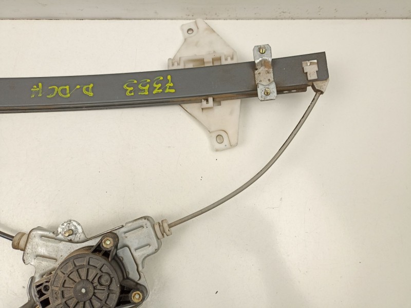 Recambio de elevalunas delantero derecho para hyundai accent 1.3 g referencia OEM IAM 8240425010  