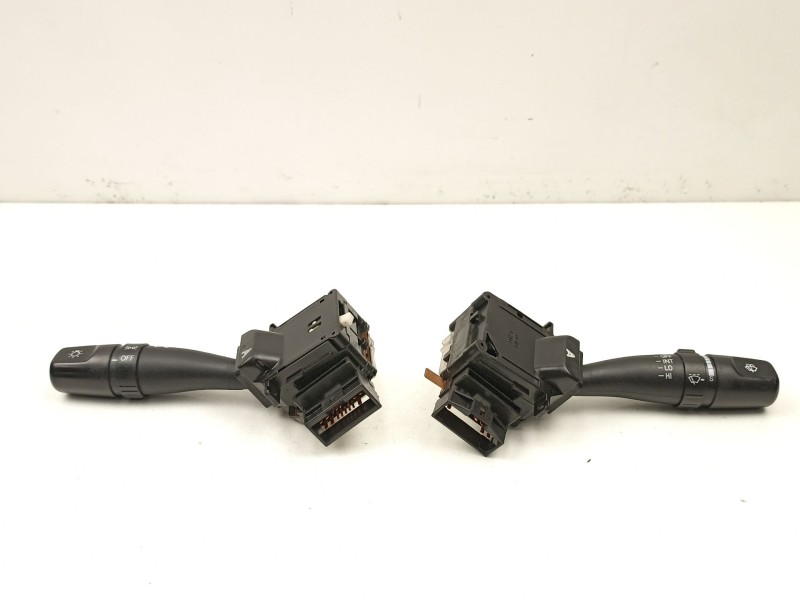 Recambio de mando luces y limpias para hyundai accent 1.3 g referencia OEM IAM 9342025110  9343025130