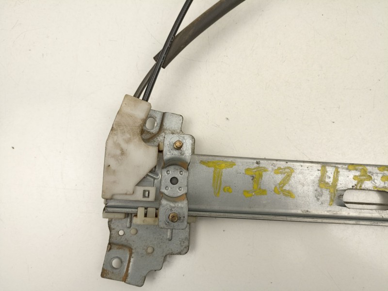 Recambio de elevalunas trasero izquierdo para hyundai lantra 1.9 d -djy referencia OEM IAM 8340129031  