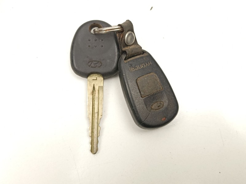 Recambio de conmutador de arranque para hyundai elantra 1.6 g 5p referencia OEM IAM 819002DA50  