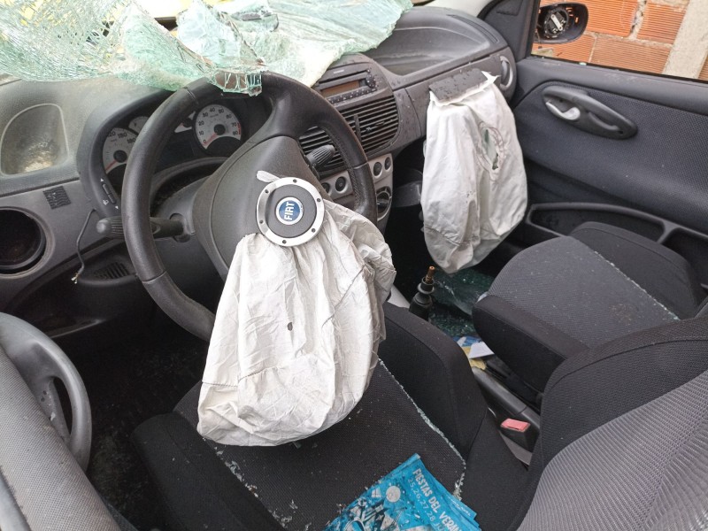 fiat punto (188_) del año 2003