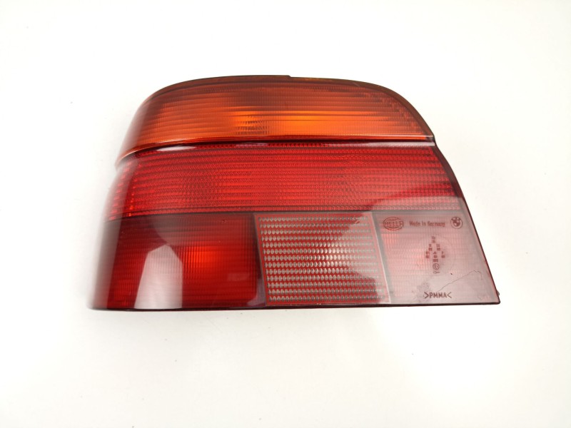 Recambio de piloto trasero izquierdo para bmw 5 (e39) 525 tds referencia OEM IAM 8358031  