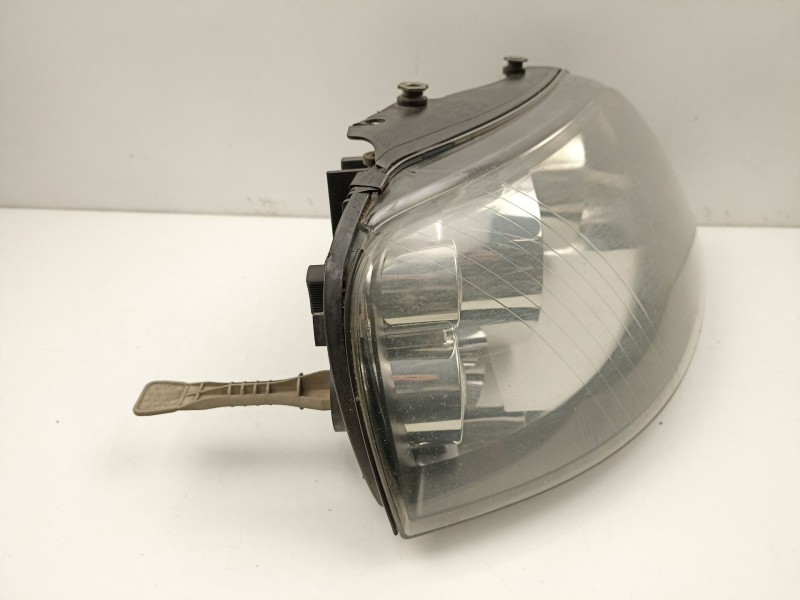 Recambio de faro derecho para seat alhambra (7v8, 7v9) 1.9 tdi referencia OEM IAM 7M7941016L 0301182212 