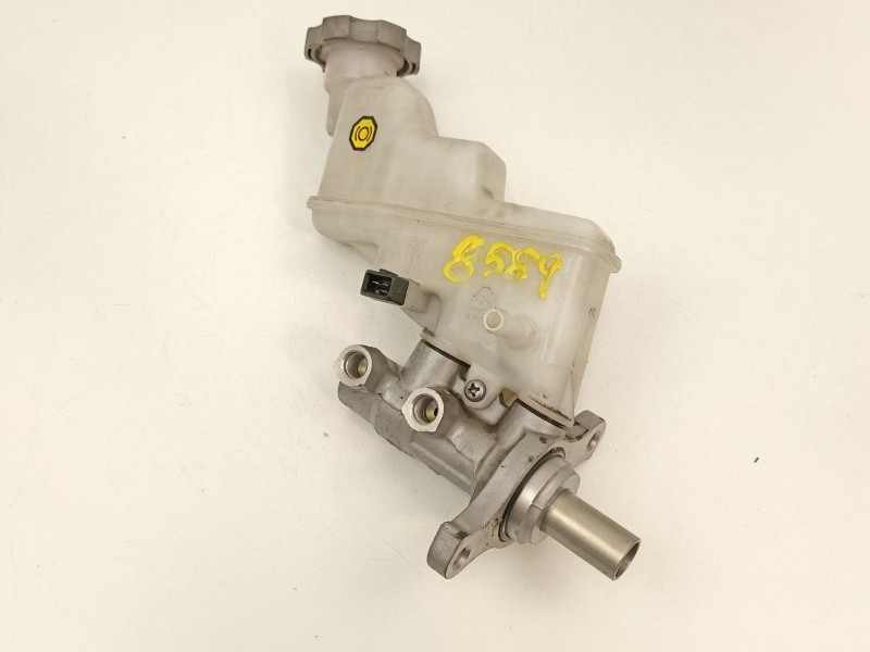 Recambio de bomba de freno para kia rio iii (ub) 1.2 cvvt referencia OEM IAM 585101W200  