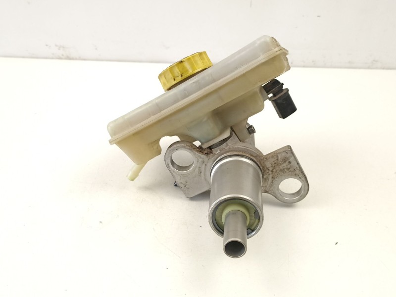 Recambio de bomba de freno para seat exeo st (3r5) 2.0 tdi referencia OEM IAM 8E0611021  
