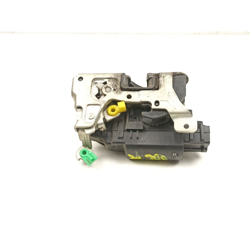 Recambio de cerradura puerta delantera derecha para renault master ii furgoneta (fd) 2.5 dci referencia OEM IAM 8200147150  