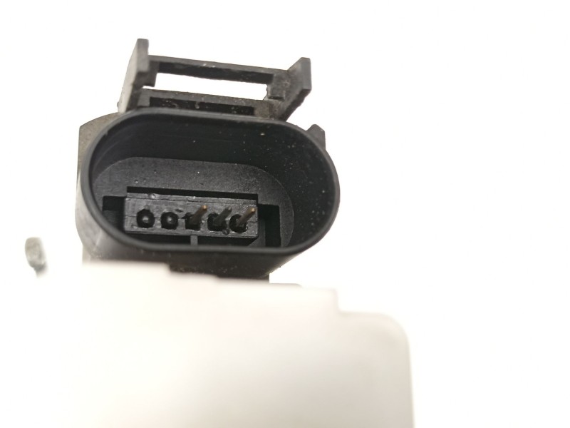 Recambio de cerradura puerta delantera derecha para audi a3 (8l1) 1.9 tdi referencia OEM IAM 8L1837015A  