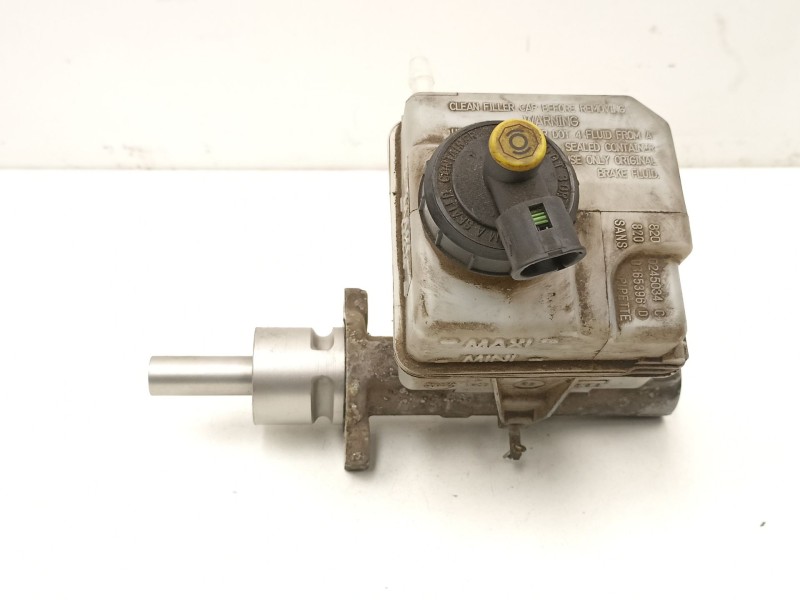 Recambio de bomba de freno para renault master ii furgoneta (fd) 2.5 dci referencia OEM IAM 7701208176  