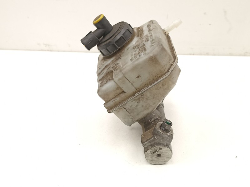 Recambio de bomba de freno para renault master ii furgoneta (fd) 2.5 dci referencia OEM IAM 7701208176  