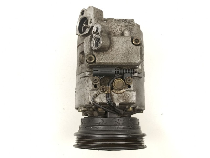 Recambio de compresor aire acondicionado para bmw 525 2.5 tds referencia OEM IAM 64528363275  