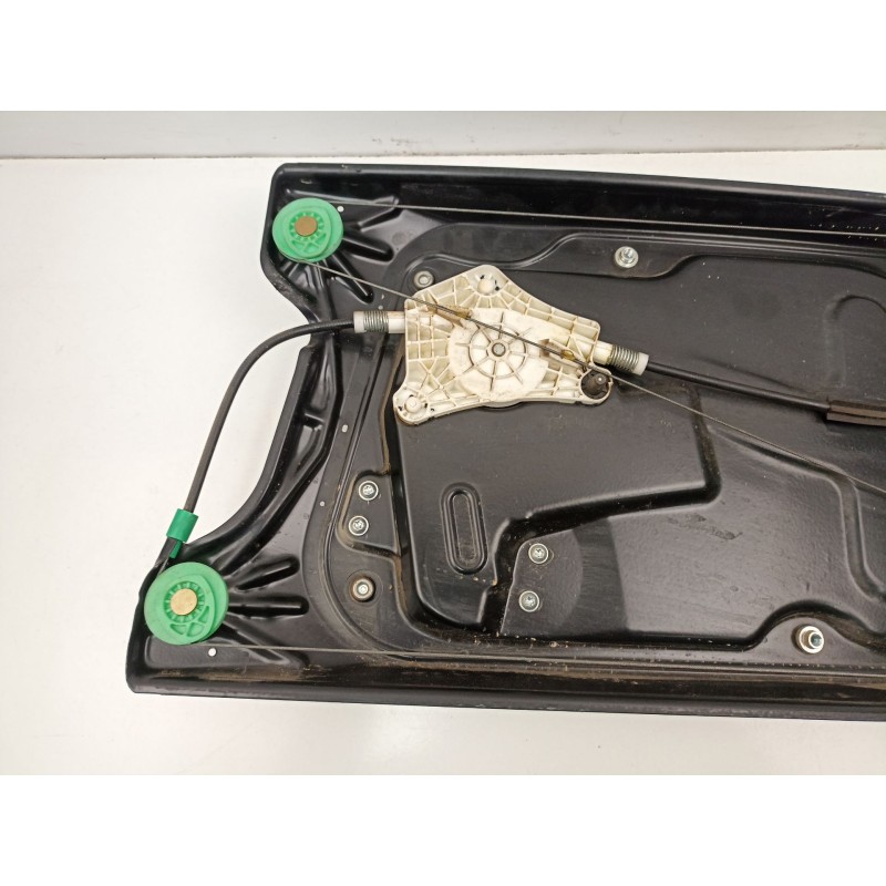 Recambio de elevalunas delantero derecho para land rover discovery iii (l319) 2.7 td 4x4 referencia OEM IAM CUH500100  