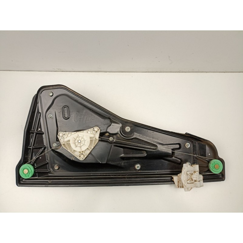 Recambio de elevalunas trasero izquierdo para land rover discovery iii (l319) 2.7 td 4x4 referencia OEM IAM CVH500030  