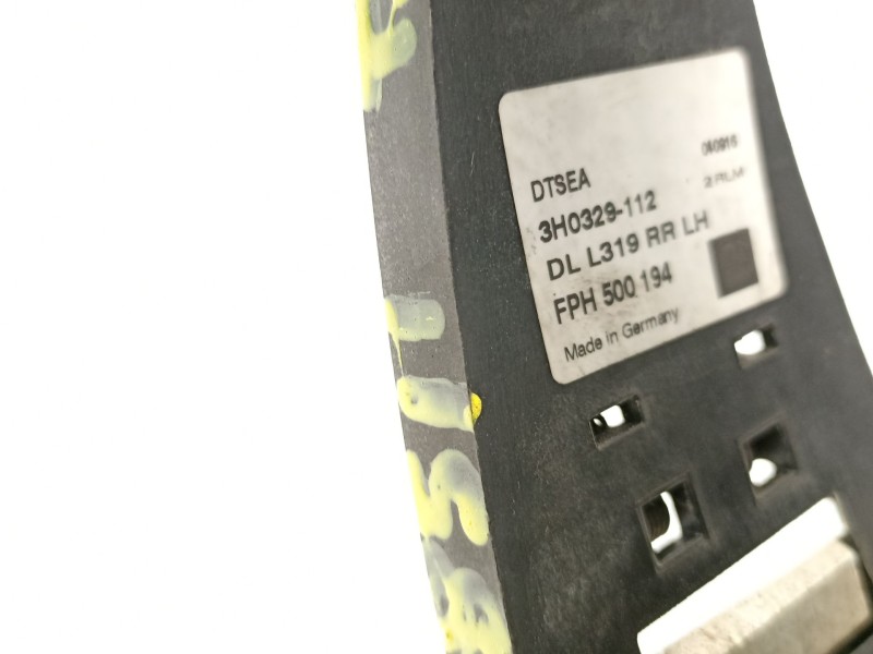 Recambio de manilla trasera izquierda para land rover discovery iii (l319) 2.7 td 4x4 referencia OEM IAM FPH500194  