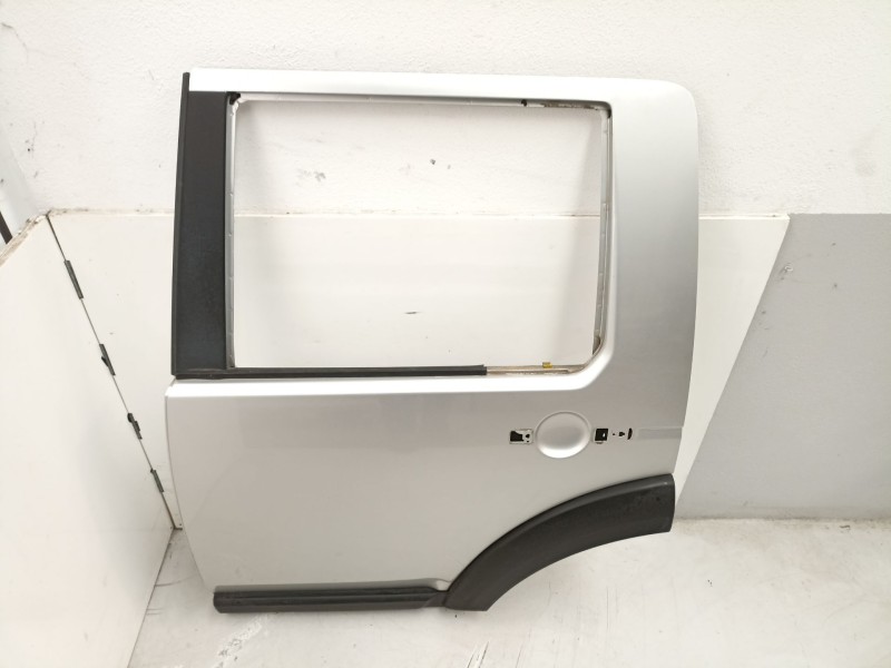 Recambio de puerta trasera izquierda para land rover discovery iii (l319) 2.7 td 4x4 referencia OEM IAM BFA780110  