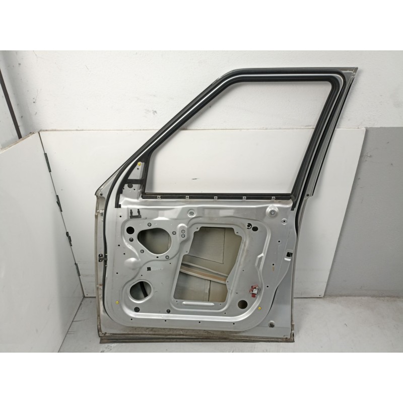 Recambio de puerta delantera derecha para land rover discovery iii (l319) 2.7 td 4x4 referencia OEM IAM BDA780100  