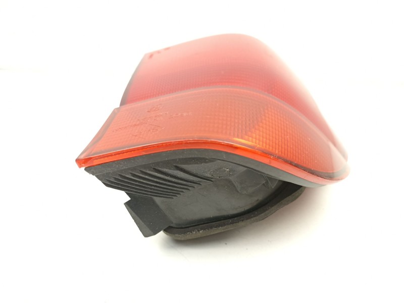 Recambio de piloto trasero izquierdo para bmw 5 touring (e39) 520 i referencia OEM IAM 63218371327  