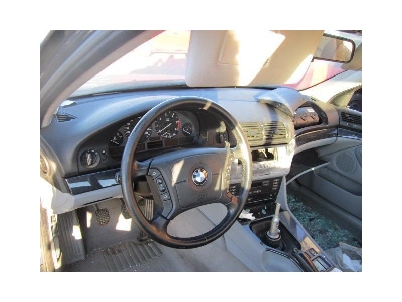 bmw 525 del año 2002