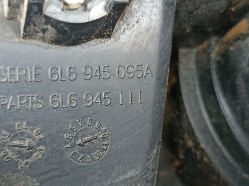 Recambio de piloto trasero izquierdo para seat ibiza iii (6l1) 1.2 referencia OEM IAM 6L6945095A  6L6945111