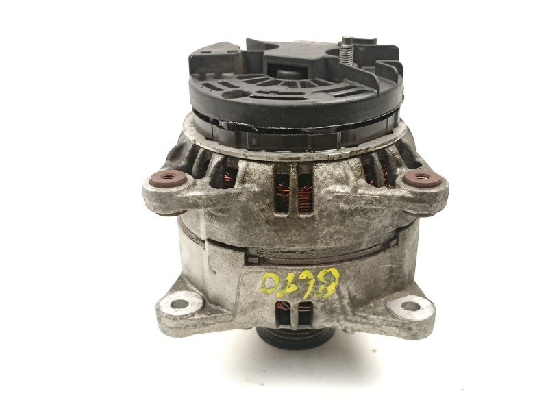 Recambio de alternador para renault master ii furgoneta (fd) 2.5 dci referencia OEM IAM 8200692868 0124525133 