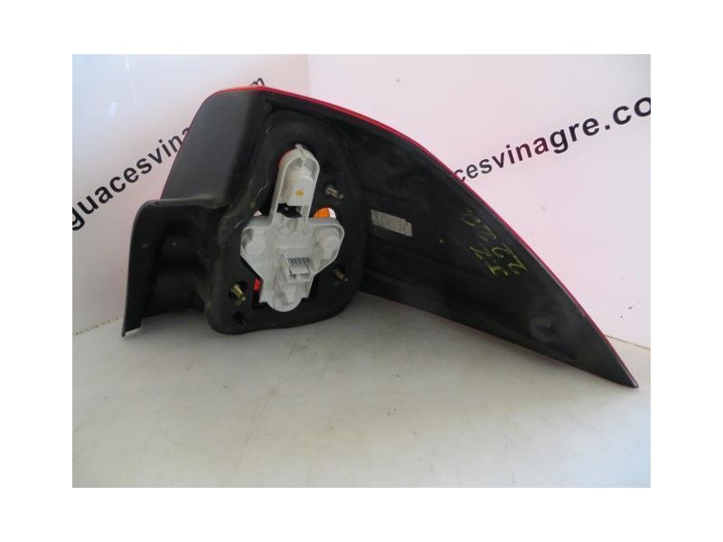 Recambio de piloto trasero izq. : renault megane : 1.9 d /f9q b8 (119,68cv) 4p [2005] para renault megane 1.9 d /f9q b8 referenc