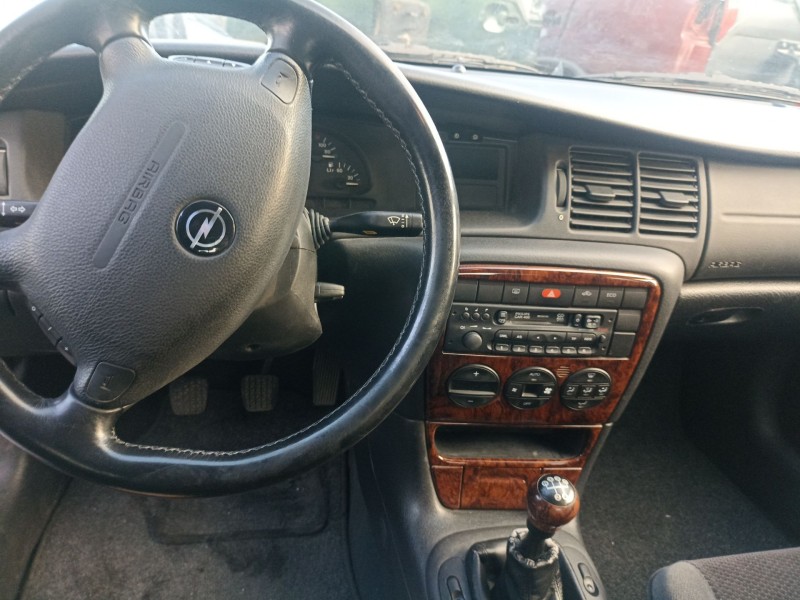opel vectra b (j96) del año 1999