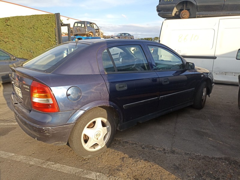 opel astra g hatchback (t98) del año 2001
