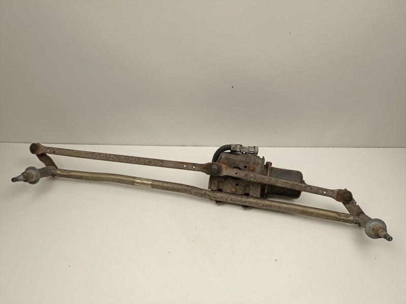 Recambio de motor limpia delantero para renault master ii furgoneta (fd) 2.5 dci referencia OEM IAM 7701058169  